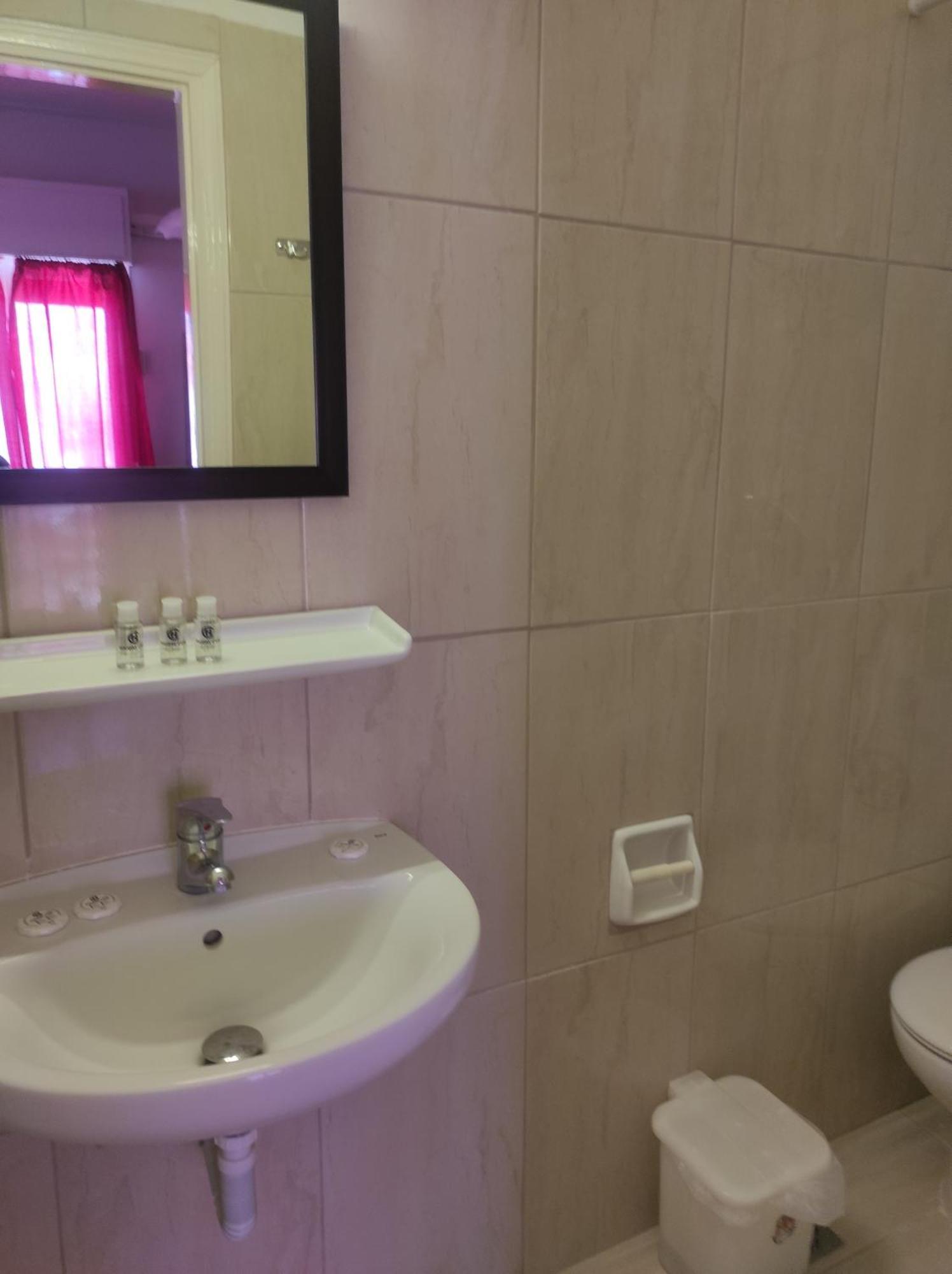 Saint George Hotel Loutrá Edipsoú Eksteriør bilde